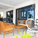 Villa 5h *