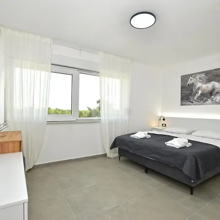 Villa 5h *